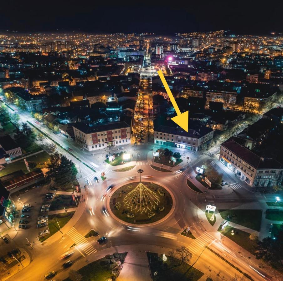דירות Nikšić Center Deluxe Studio מראה חיצוני תמונה