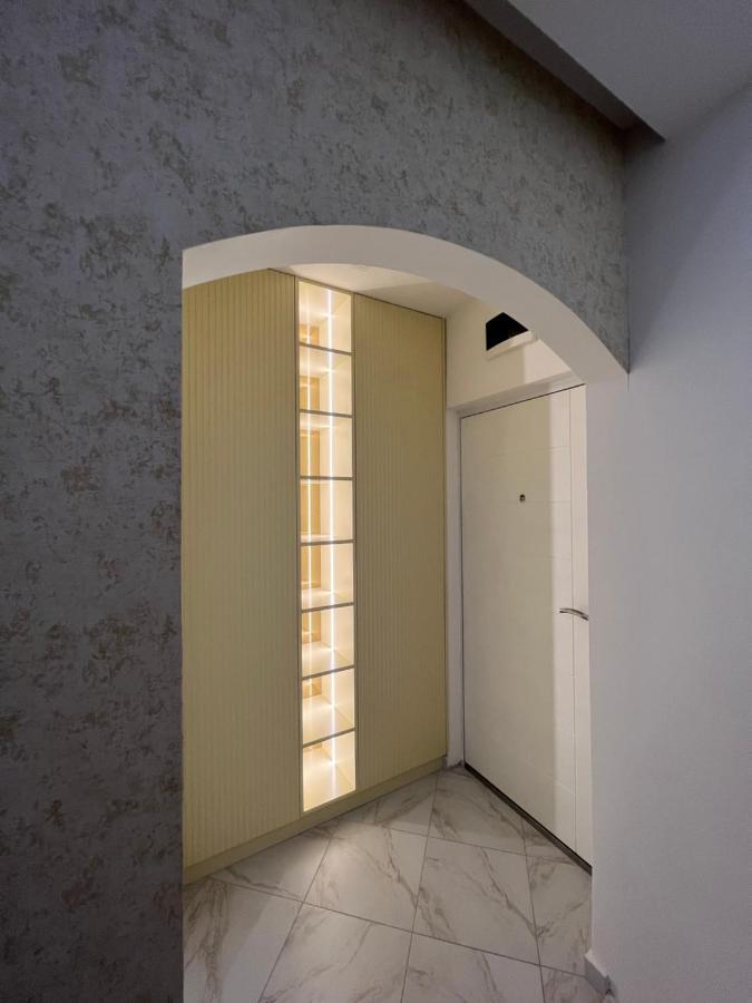 דירות Nikšić Center Deluxe Studio מראה חיצוני תמונה