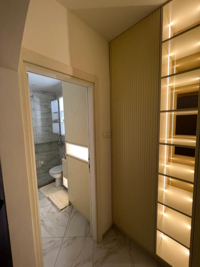 דירות Nikšić Center Deluxe Studio מראה חיצוני תמונה